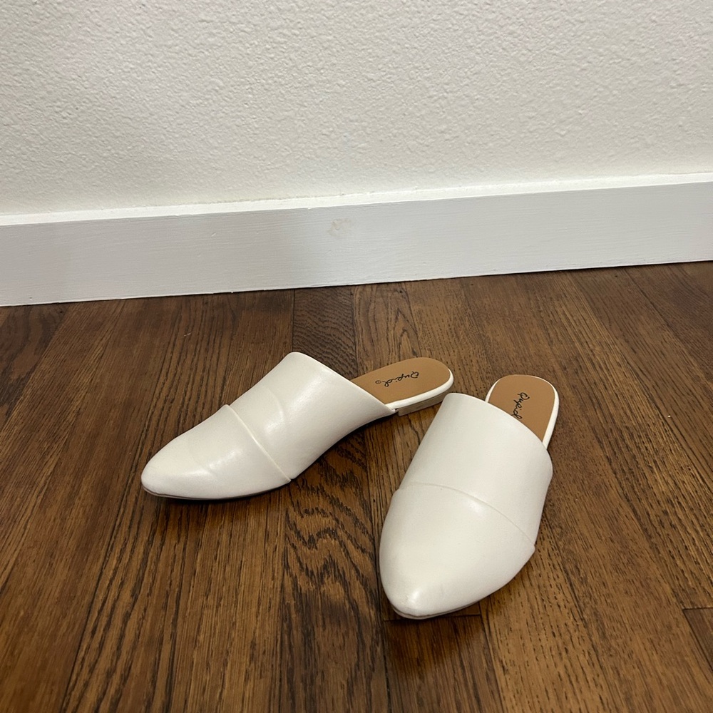 Off white mule shoes